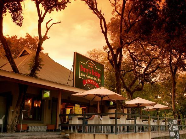 Perry's Bridge Hollow - Restaurant 